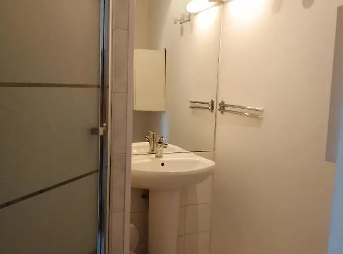 Apartment Avec Terrasse-plein Pied Ou -plein Pied *